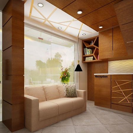 The Galaxy Suites Kochi Luaran gambar