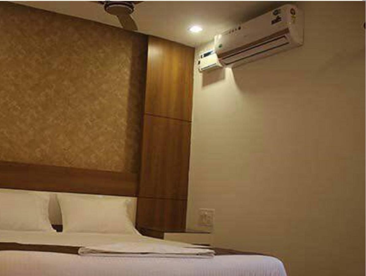 The Galaxy Suites Kochi Luaran gambar