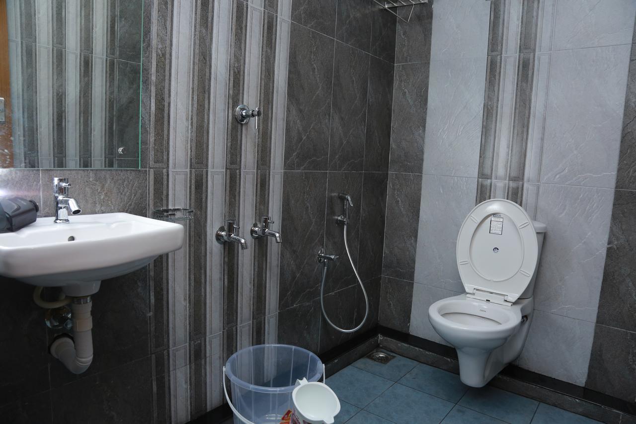 The Galaxy Suites Kochi Luaran gambar