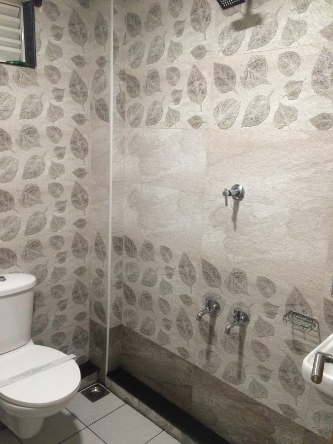 The Galaxy Suites Kochi Luaran gambar